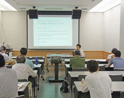 住まいの貧困に取り組むネットワーク学習会